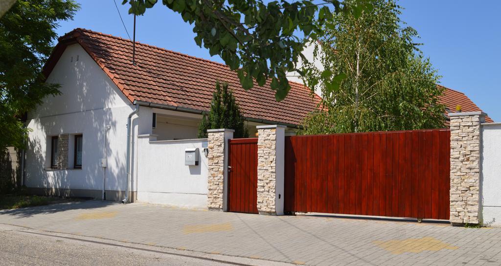 Jaszbereny Boutique Room Dış mekan fotoğraf